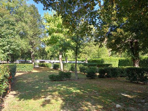 Flower camping La Marmotte - Camping Ariège - Image N°24