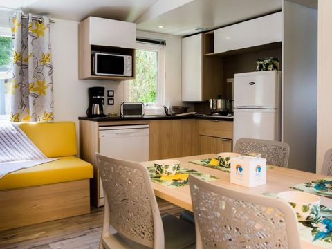 Mobilhome 8 personnes - Confort+8personnes 4chambres - 2 salles de bain 40m²