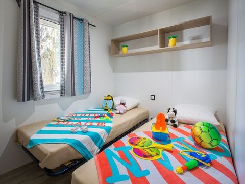 Mobilhome 8 personnes - Loisir+ 3chambres 32m²
