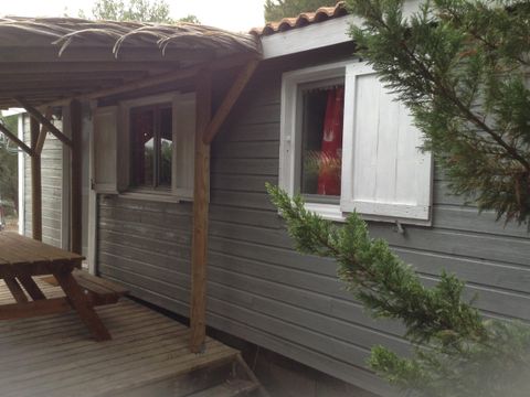 CHALET 6 personnes - GIRAFE + TV CHALET 6 personnes - GIRAFE + TV