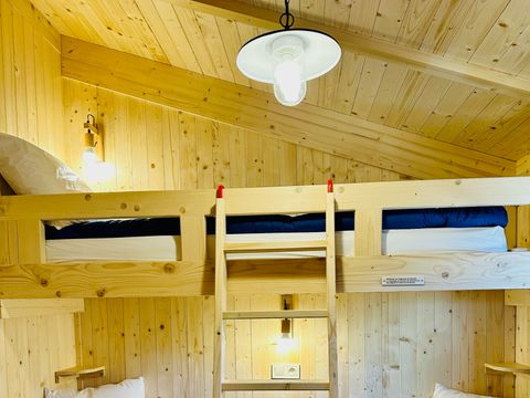 HÉBERGEMENT INSOLITE 5 personnes - LODGE PRIVILEGE BOIS Vue Réserve