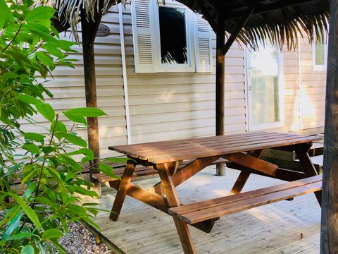 Mobilhome 4 personnes - CONFORT PLUS - Quartier Jardin