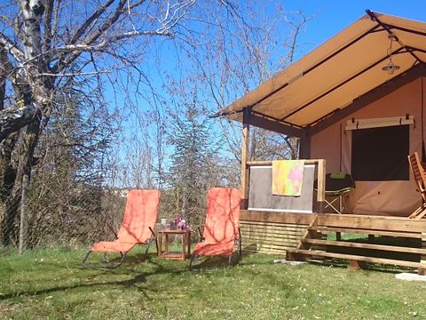 TENTE TOILE ET BOIS 4 personnes - VICTORIA'S LODGE sans sanitaires