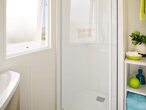 MOBILHOME 4 personnes - LOGGIA en arrivée Samedi