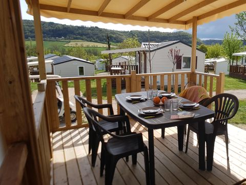 MOBILHOME 4 personnes - LOGGIA en arrivée Samedi