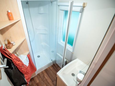 MOBILHOME 4 personnes - FUNNY en arrivée Dimanche