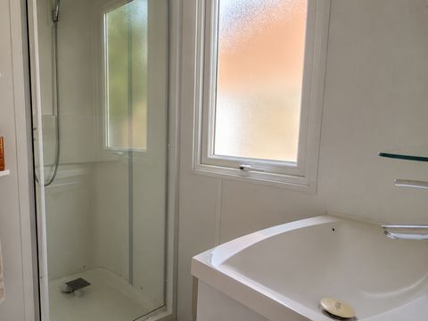 MOBILHOME 4 personnes - Mobile-home Cipressino Confort 22m² - 2 chambres - terrasse semi-couverte - clim -