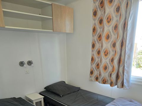 Mobilhome 6 personnes - Cayanne Standard Clim 31m² - 2 chambres - Terrasse semi-couverte - Clim