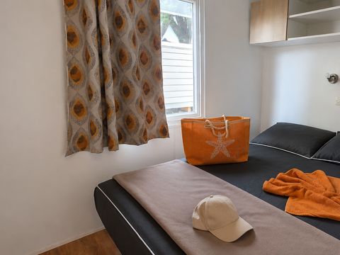 MOBILHOME 6 personnes - Mobile-home Cayanne Standard Clim 31m² - 2 chambres, terrasse semi-couverte - clim -