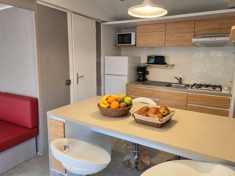MOBILHOME 6 personnes - Mobile-home Cayanne Confort 31m² - 2 chambres - terrasse semi-couverte - clim -