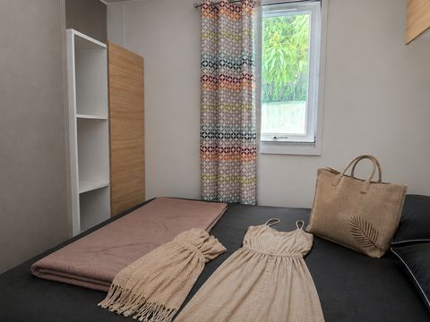 MOBILHOME 6 personnes - Mobile-home Grassois Confort 33m² - 3 chambres -  terrasse semi-couverte - clim -