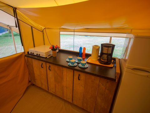 Tente en toile et en bois 5 personnes - ST EMILION, sans sanitaires