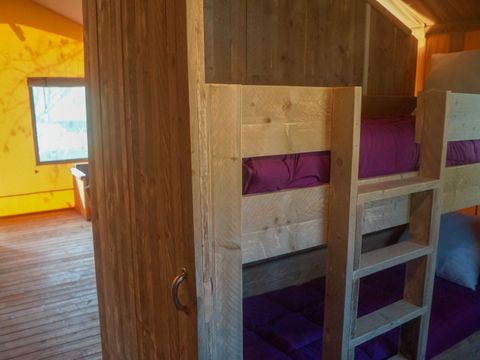 Tente en toile et en bois 8 personnes - BRIVE