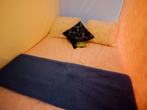 Bungalow toilé 6 personnes - BERGERAC