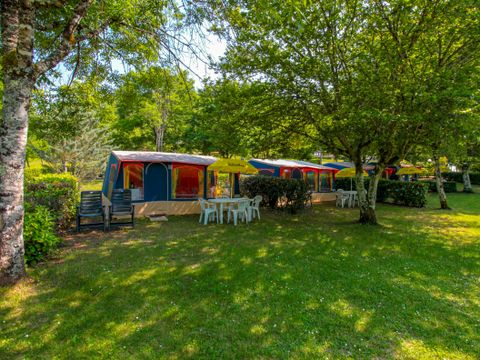 Bungalow toilé 6 personnes - BERGERAC