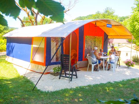 BUNGALOW TOILÉ 6 personnes - ROCAMADOUR sans sanitaires