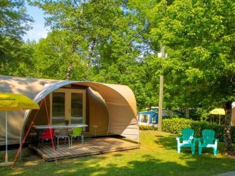 BUNGALOW TOILÉ 4 personnes - LE PETIT CHATEAU (sans sanitaires)