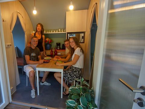 BUNGALOW TOILÉ 4 personnes - LE PETIT CHATEAU (sans sanitaires)