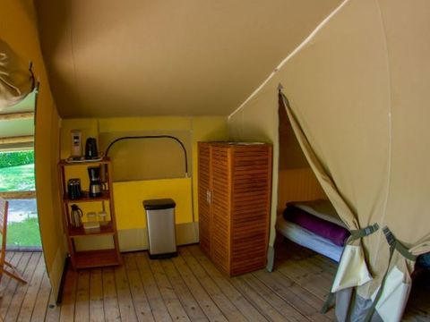Tente en toile et en bois 5 personnes - Lodge Gourdon (sans sanitaires)