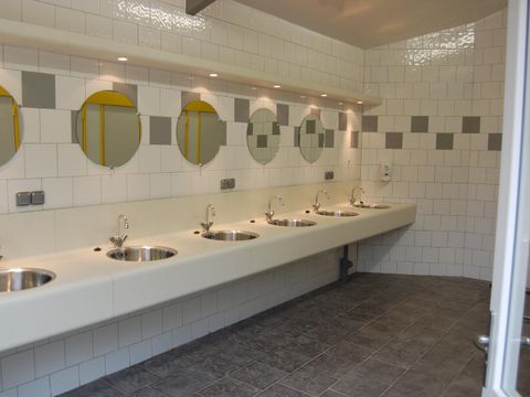 Emplacement - Emplacement + électricité + eau + voiture