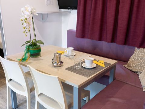 MOBILHOME 4 personnes - 3 chambres / 2 sdb - terrasse couverte