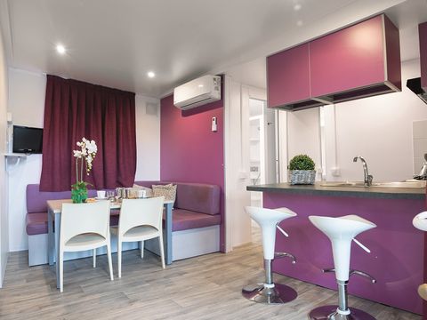 MOBILHOME 4 personnes - 3 chambres / 2 sdb - terrasse couverte