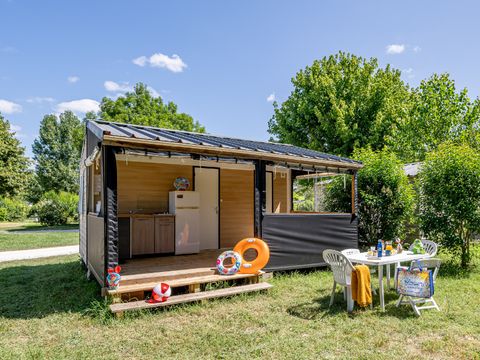 BUNGALOW TOILÉ 5 personnes - Standard 27m² 2 chambres avec WC - sans salle de bains + terrasse couverte