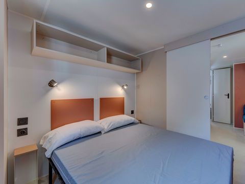 MOBILHOME 4 personnes - Comfort XL | 2 Ch. | 4 Pers. | Terrasse surélevée | Clim.