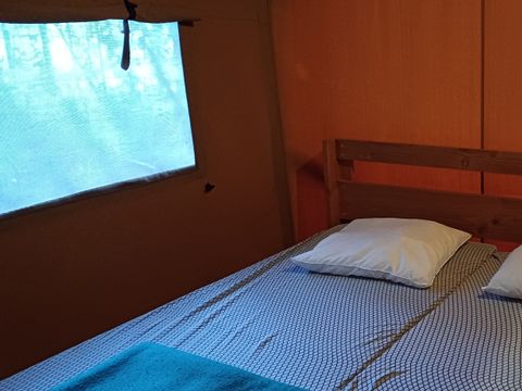 TENTE 5 personnes - Orri (sans eau, sans sanitaires) 5 personnes - 2 chambres
