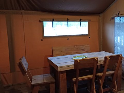 TENTE 5 personnes - Orri (sans eau, sans sanitaires) 5 personnes - 2 chambres