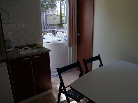 MOBILHOME 4 personnes - Casot (sans eau, sans sanitaires) 4 personnes- 2 chambres