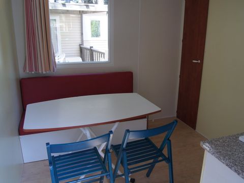 MOBILHOME 4 personnes - Casot (sans eau, sans sanitaires) 4 personnes- 2 chambres