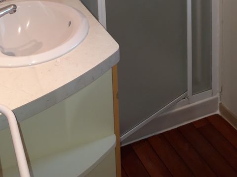 MOBILHOME 4 personnes - GENTIANE -4 personnes - 1 chambre - avec jacuzzi extérieur privatif
