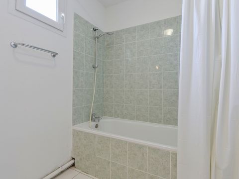 STUDIO 4 personnes - Cabine 4 personnes