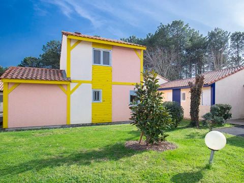 MAISON 8 personnes - 4 pièces 8 personnes