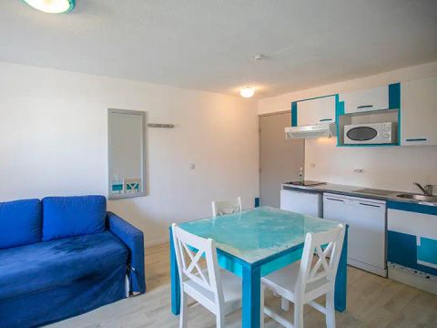 STUDIO 4 personnes - avec coin nuit 4 personnes