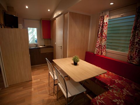 Mobilhome 4 personnes - PRIMA, 2 CHAMBRES + TV
