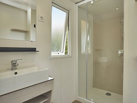 MOBILHOME 6 personnes - Comfort | 3 Ch. | 6 Pers. | Terrasse surélevée | 1 SDB | Clim. | TV