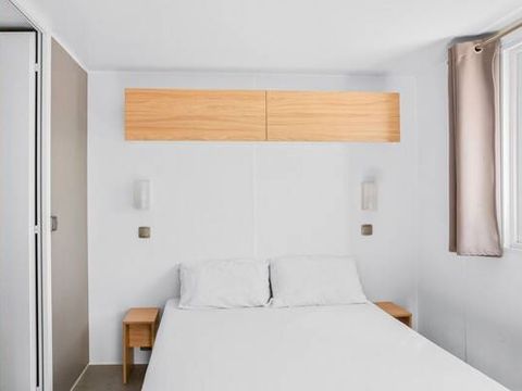 MOBILHOME 6 personnes - Premium | 3 Ch. | 6 Pers. | Terrasse surélevée | 2 SDB