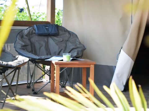 Tente en toile et en bois 5 personnes - LODGE KENYA (SANS SANITAIRES)