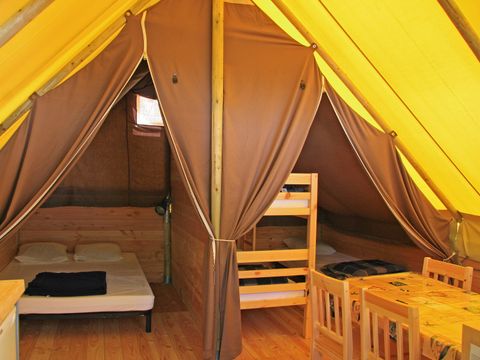 Tente en toile et en bois 5 personnes - AMAZONE - Sans sanitaires
