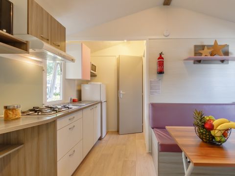 MOBILHOME 4 personnes - Confort 3 Pièces 4 Personnes + TV
