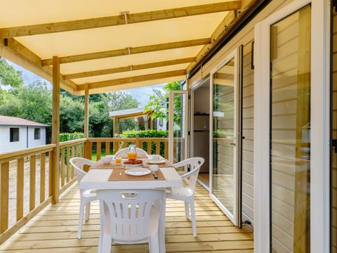 MOBILHOME 4 personnes - Grand Confort 3 Pièces 4 Personnes + TV