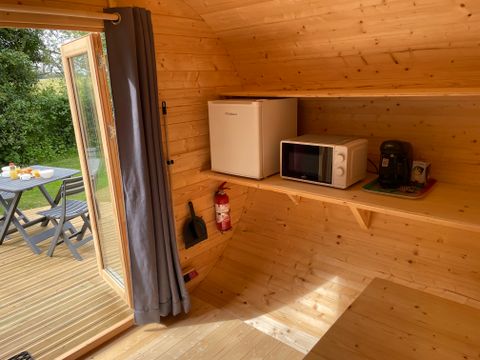 HÉBERGEMENT INSOLITE 2 personnes - HOBBIT avec Sanitaire Individuel *Nouveauté 2024*