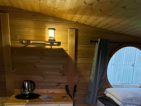 HÉBERGEMENT INSOLITE 2 personnes - HOBBIT avec Sanitaire Individuel *Nouveauté 2024*