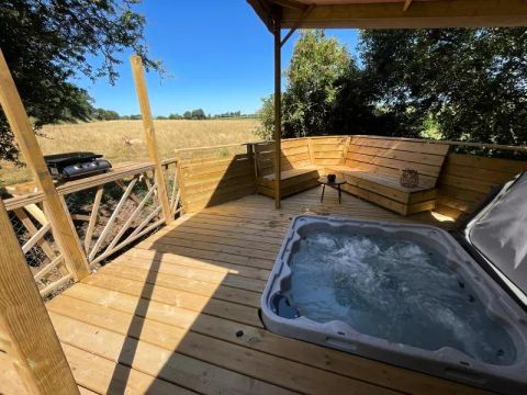 MOBILHOME 6 personnes - Premium 4 Pièces 6 Personnes Climatisé + TV + Jacuzzi