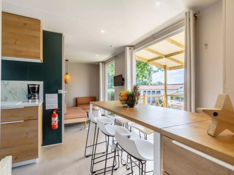 MOBILHOME 6 personnes - Premium 4 Pièces 6 Personnes Climatisé + TV + Jacuzzi