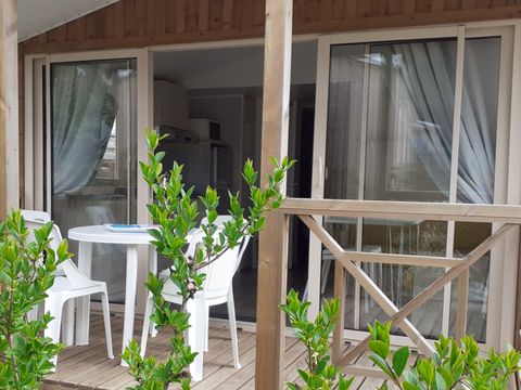 Mobilhome 4 personnes - Mobil Home 2 ch 4 pl Terrasse semi-couverte TV sans Clim