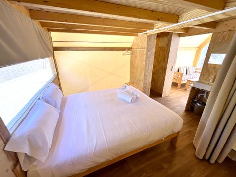 Tente en toile et en bois 5 personnes - Iris