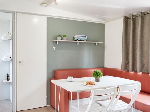 MOBILHOME 4 personnes - Bungalow Supérieur - CLIM - TV - WIFI - DRAPS - SERVIETTES